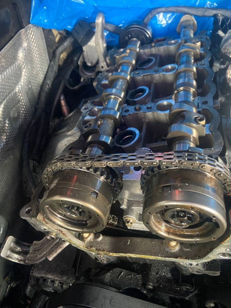 M276 V6 Cylinder Head Teardown